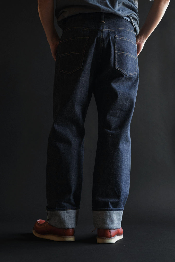 R008 back view