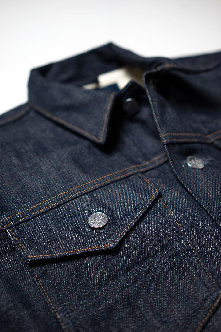 R609 styling