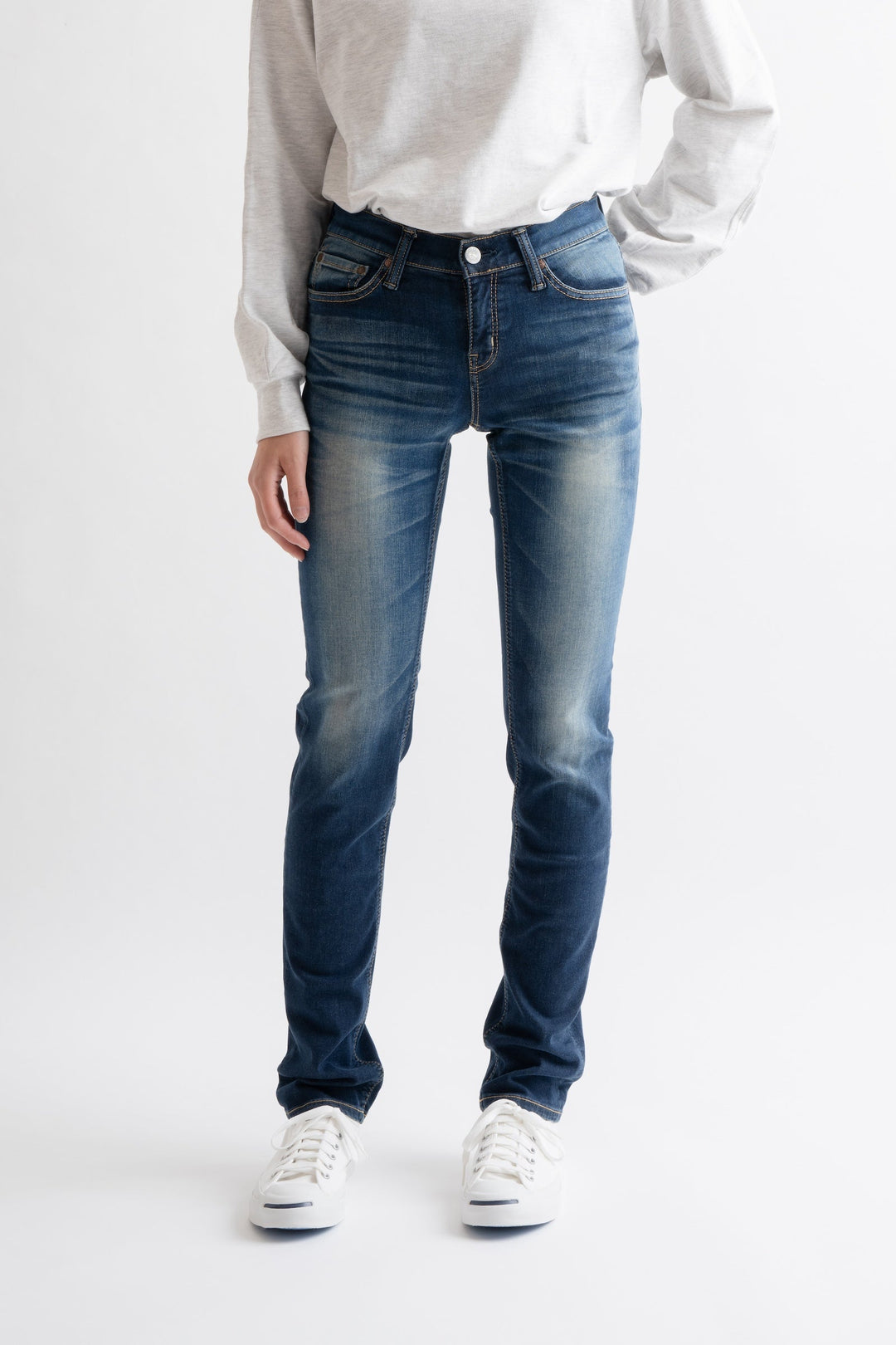BJL105F Women's Slim Tapered front
